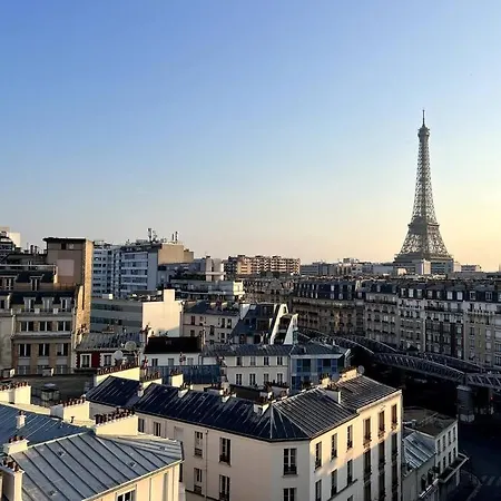 Tour Eiffel - Vue Imprenable Au-dessus Des Toits, Balcon Appartamento *