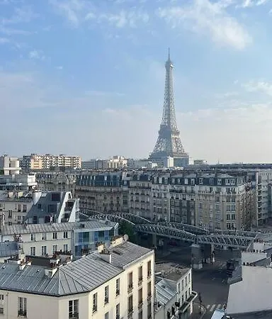 Appartamento Tour Eiffel - Vue Imprenable Au-dessus Des Toits, Balcon Parigi