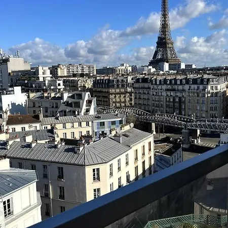 Appartamento Tour Eiffel - Vue Imprenable Au-dessus Des Toits, Balcon