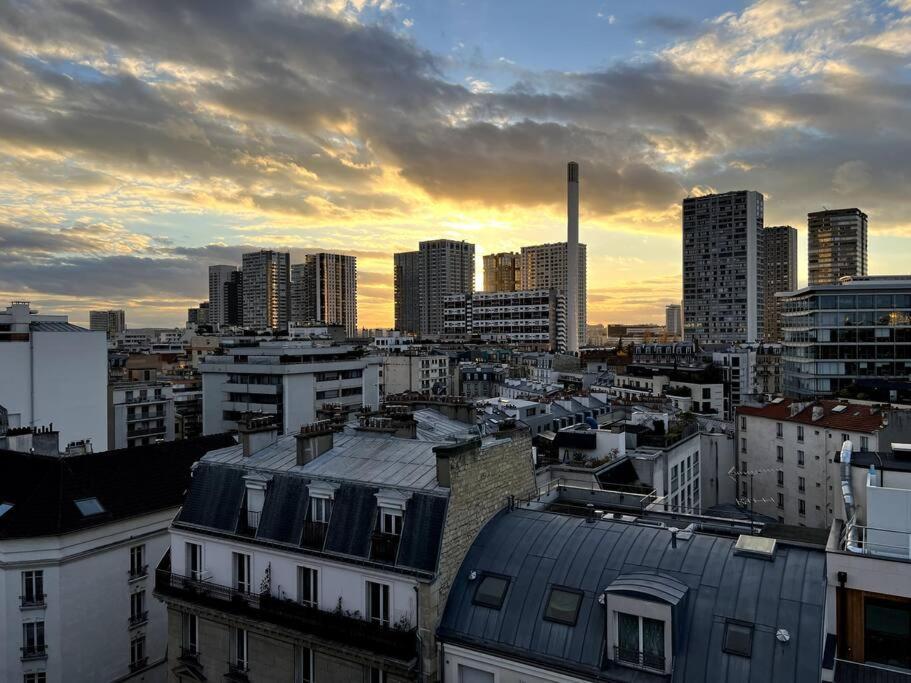 Tour Eiffel - Vue Imprenable Au-dessus Des Toits, Balcon Appartamento *