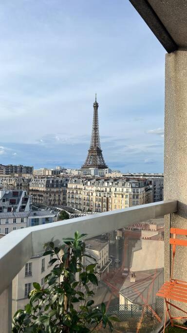 Appartamento Tour Eiffel - Vue Imprenable Au-dessus Des Toits, Balcon Parigi